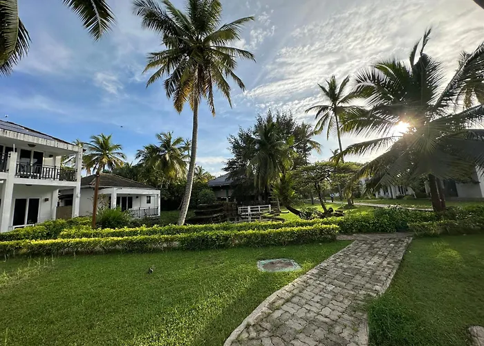 Amaluna Resorts